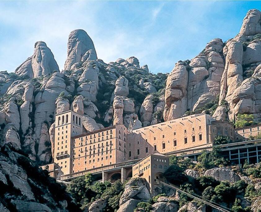 Piso En El Centro De Monistrol De Montserrat Buitenkant foto