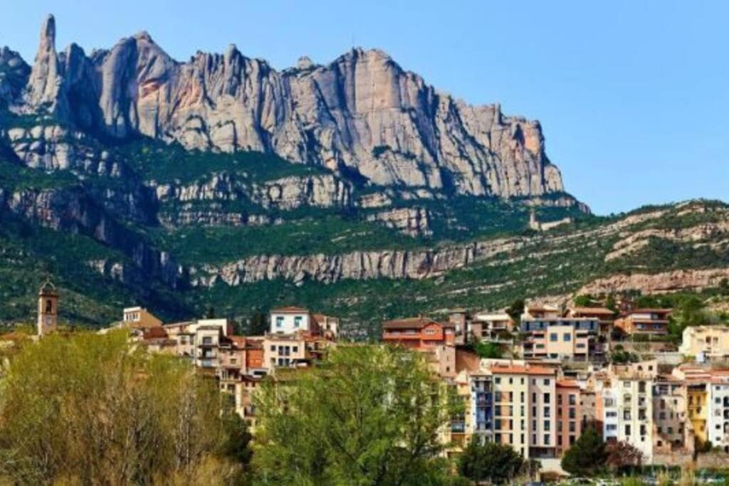 Piso En El Centro De Monistrol De Montserrat Buitenkant foto